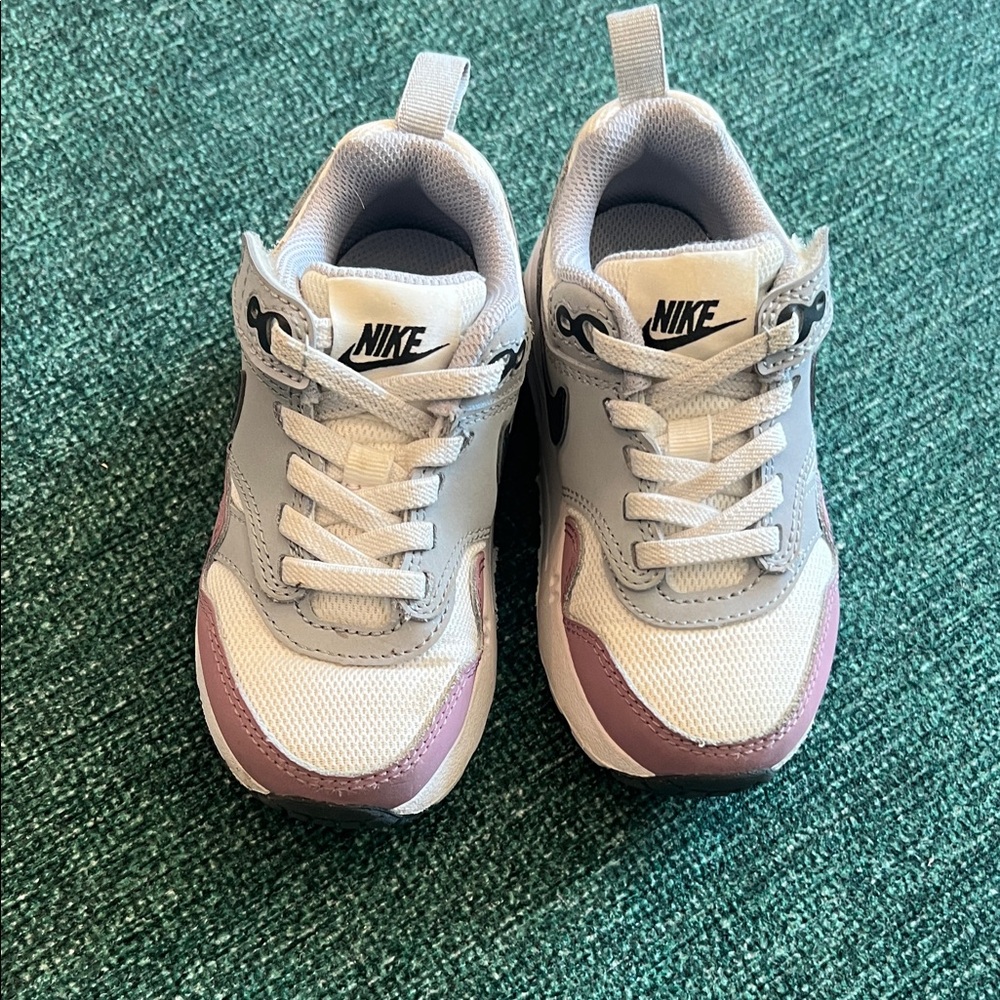 Nike Kids' White and Purple Sneakers